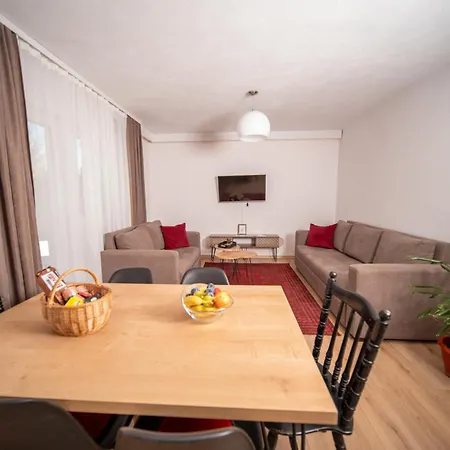 By The River Σαράγεβο